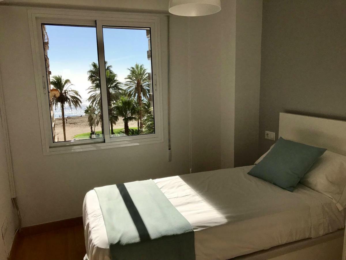 Malagueta Blue Apartment Malaga Ngoại thất bức ảnh