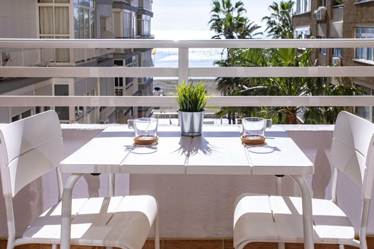 Malagueta Blue Apartment Malaga Ngoại thất bức ảnh