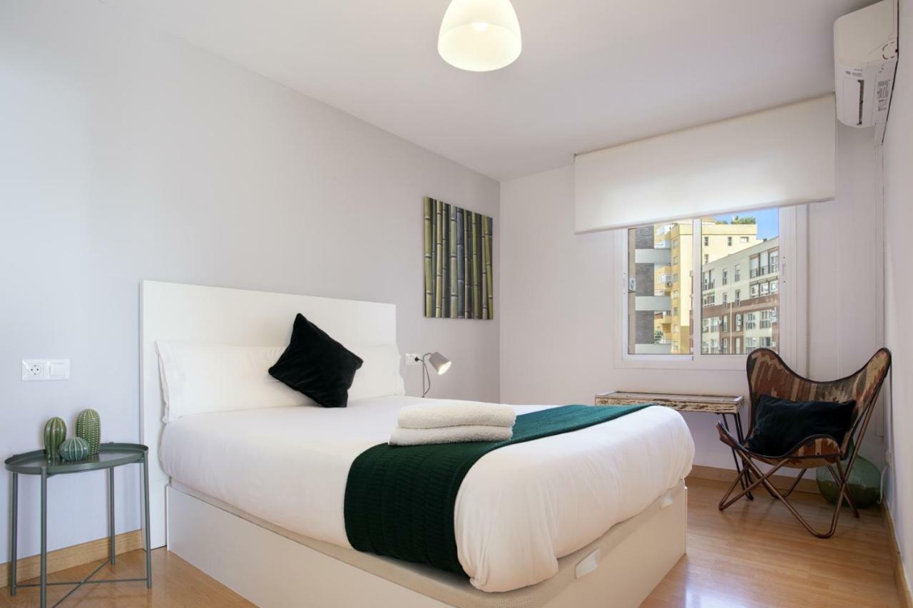 Malagueta Blue Apartment Malaga Ngoại thất bức ảnh